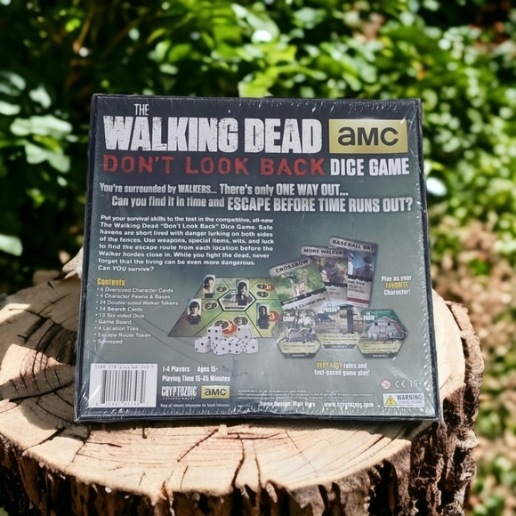 The Walking Dead Board Game With Dice From The AMC TV Series Don't Look Back-NEW - Picture 2 of 3